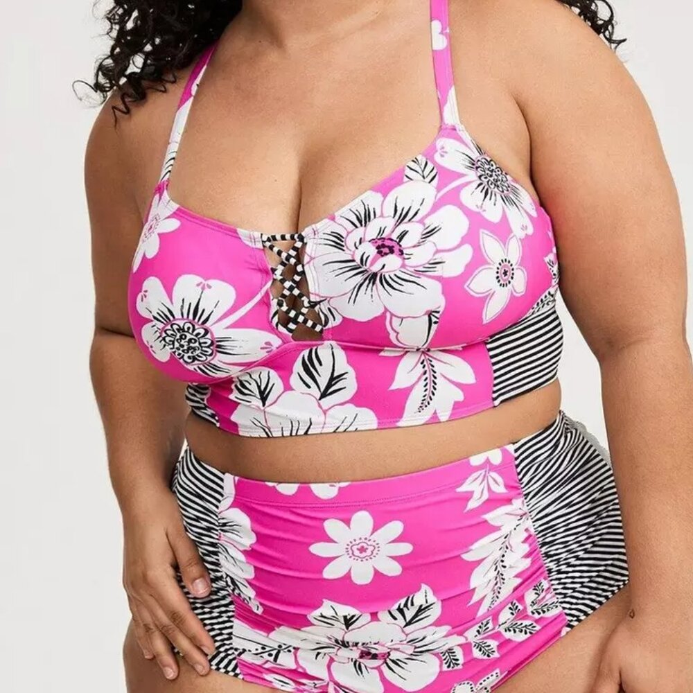 NWT Torrid XO Wire-Free Lace-Up Bikini Top